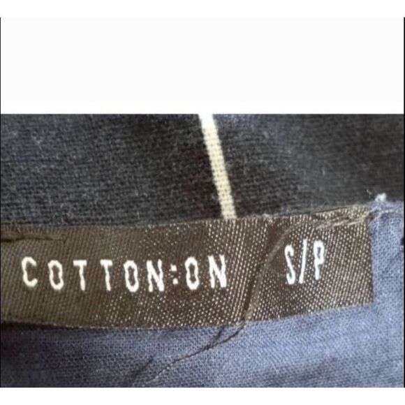 COTTON ON DENIM BLUE & WHITE STRIPE BUTTON FRONT CROP TOP SZ.S EUC. - Picture 5 of 5